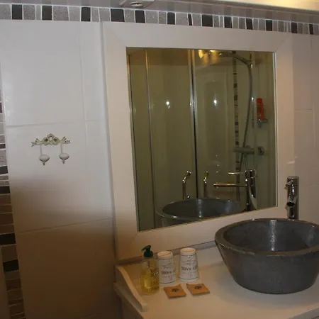 Le Pelerin Bed & Breakfast 3*